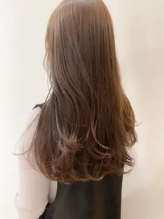 カラー 市吉 杏奈のヘアスタイル