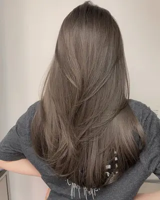 セミロング サロウィン渋谷宇田川店所属・ハッシュカット/レイ ヤーカットArataのヘアスタイル