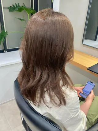 ミディアム カラー noa/ 渋谷のヘアスタイル