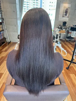 カラー RECALO 福島所属・篤 侑弘のヘアスタイル