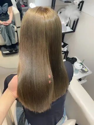 セミロング MEI💫銀座 エクステ/艶カラーのヘアスタイル