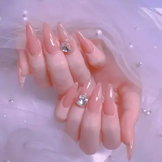 ネイル UMI ネイルサロン新宿🎀のネイルデザイン