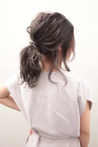 ミディアム カラー ヘアアレンジ Mariana/ 鶴原-ハイライトのヘアスタイル