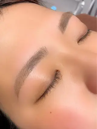 アイブロウ felim 塚口店所属・felim 川上 桃佳のマツエク・マツパデザイン