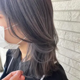 ミディアム 吉田 桃夏のヘアスタイル