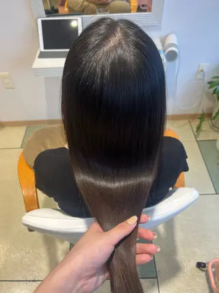 セミロング ベージュカラー⌇﻿ くびれヘア.𐙚心音のヘアスタイル