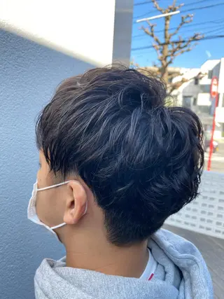 パーマ メンズ 丹生 滉太のヘアスタイル