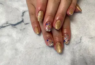 ネイル ネイルリボン 受付スタッフのネイルデザイン