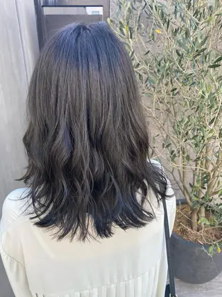 ミディアム カラー 赤み消し韓国ヘア レイヤー縮毛🤍渡邉のヘアスタイル