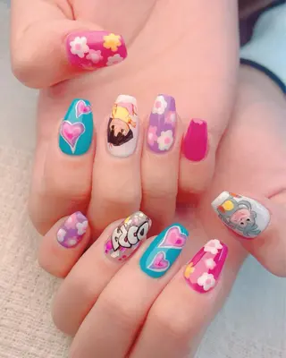 ネイル Blushオーナー Shiinaのネイルデザイン