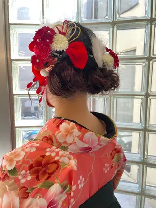 セミロング ヘアアレンジ arrow🖤 もえみのヘアスタイル