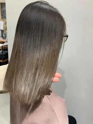 ミディアム anB ハルカのヘアスタイル