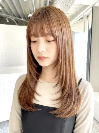 セミロング カラー イサミ カズヒロのヘアスタイル