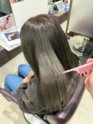 ミディアム カラー 艶カラー/縮毛矯正/ ブリーチカラー/みなのヘアスタイル