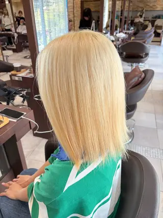 ミディアム 【暖色ハイトーン】 HARUNA🌼のヘアスタイル