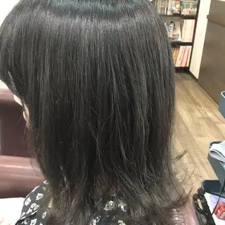 ミディアム カラー embrace エンブレイスのヘアスタイル