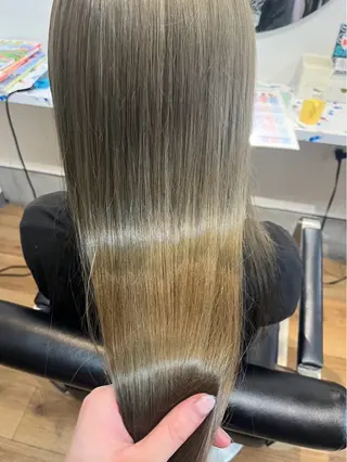 ロング 透明感カラー🪽 mioのヘアスタイル