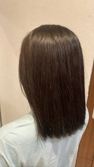 ミディアム Aura所属・丸山 心 / 艶カラーのヘアスタイル