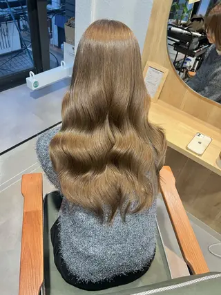 ロング カラー Vélua/miiu所属・韓国束感まつ毛 /Takaのマツエク・マツパデザイン