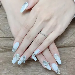 ネイル DEMAIN- 🌹のネイルデザイン