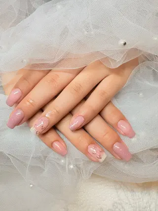 ネイル yiyi ネイルサロンのネイルデザイン