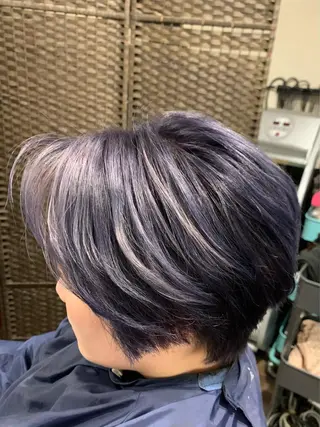 ショート LUCIA所属・透明感カラー/ブリー チ無し/瀧田恭平のヘアスタイル