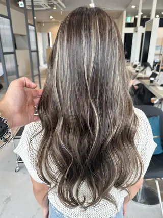 ロング カラー パーマ ヘアアレンジ メンズ キッズ ネイル マツエク・マツパ アイブロウ 井上 一平のヘアスタイル