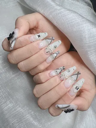 ネイル Lee Nails チップ長さだし専門店のネイルデザイン