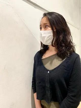 ロング パーマ ✨くびれスタイル✨️ 戸嶋穂乃香のヘアスタイル