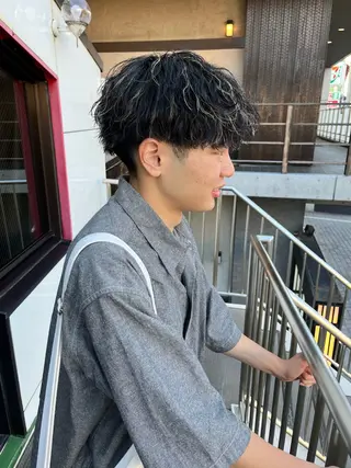 ショート カラー パーマ ヘアアレンジ メンズパーマの達人 🌟川内絵人のヘアスタイル