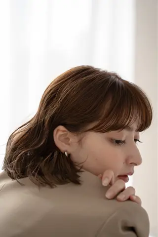 ミディアム カラー COA銀座所属・ブラウンカラー/ グレージュ 村上廉のヘアスタイル