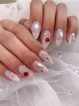 ネイル 五十嵐 美智のネイルデザイン