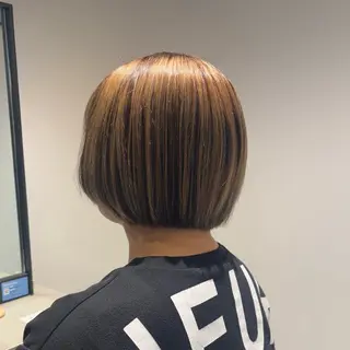 ミディアム 長尾ゆりの/ボブ/ ベージュ/ハイトーンのヘアスタイル