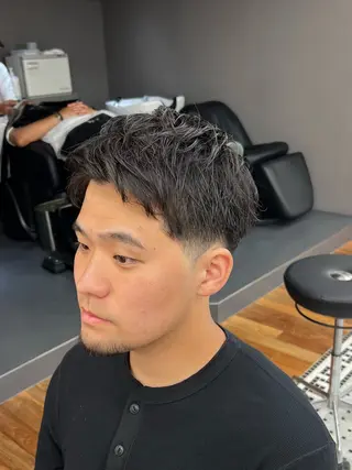 ショート メンズ メンズカット✂️ スキンフェード伊藤陸のヘアスタイル