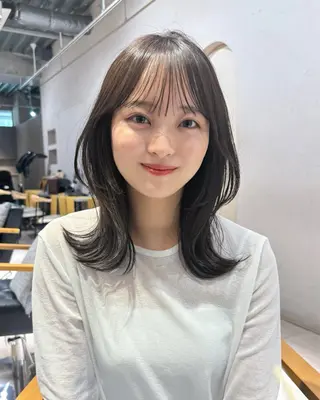 ミディアム カラー ren ボブロブ/ミディアムのヘアスタイル