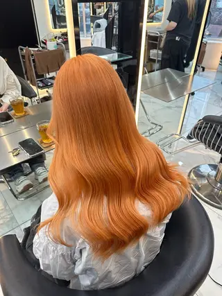 セミロング カラー ZYNX所属・MAHIRO/複雑 履歴/ハイトーンのヘアスタイル