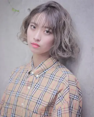 ミディアム cachecache所属・及川 光のヘアスタイル