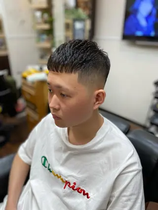 ショート ヘアーサロンのぶ所属・メンズカット 川㟢弘貴のヘアスタイル