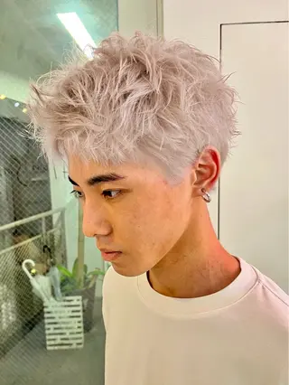 ショート メンズ ハイトーン×デザイン 似合わせ/Yoheiのヘアスタイル