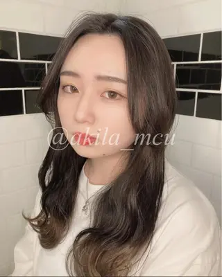 ロング カラー ヘアアレンジ エグチ アキラのヘアスタイル