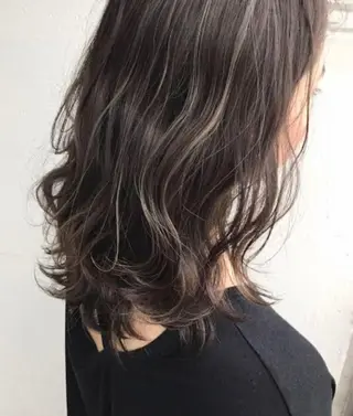 セミロング カラー 福田　洋樹 /  zina博多のヘアスタイル