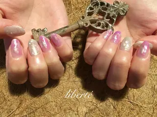 ネイル liberté (リベルテ)のネイルデザイン