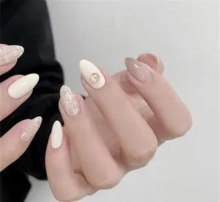 ネイル AngelChris ビューティーサロンのネイルデザイン