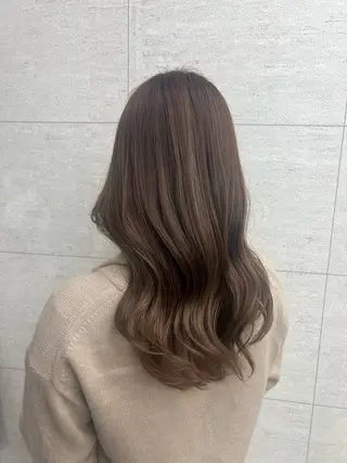 ロング E:terne大宮店 ディレクター豊島穂希のヘアスタイル