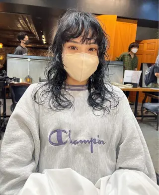 セミロング カラー パーマ haco＋所属・圧倒的デザイン力 店長🎨RENAのヘアスタイル