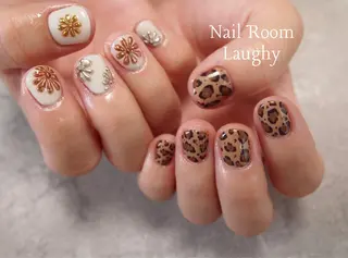 ネイル Nail Room Laughyのネイルデザイン