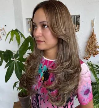 ロング カラー 🌸小掛🌸 豊橋外国人風カラーのヘアスタイル