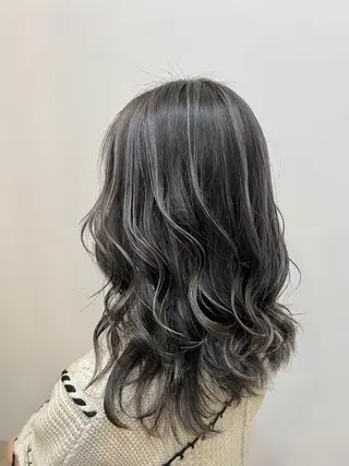 ミディアム fiti 港南台店のヘアスタイル