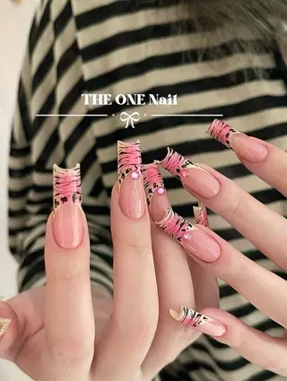 ネイル The oneアオイ アオイのネイルデザイン