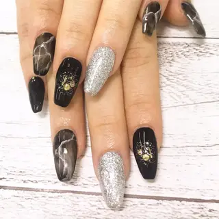 ネイル リラネイル Aikenのネイルデザイン